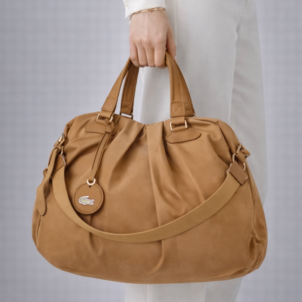 Authentic Lacoste Tan Duffel / Shoulder Bag – Excellent Pre-Owned Condition - Picture 7 of 12